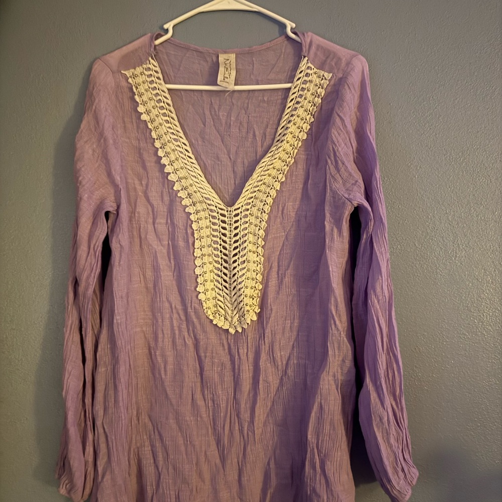 Lilac V-Neck Women's Top with Crochet Detail